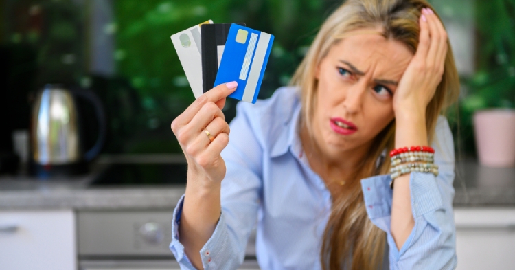 Gráfica de gastos excesivos sin ahorro, error financiero frecuente en México